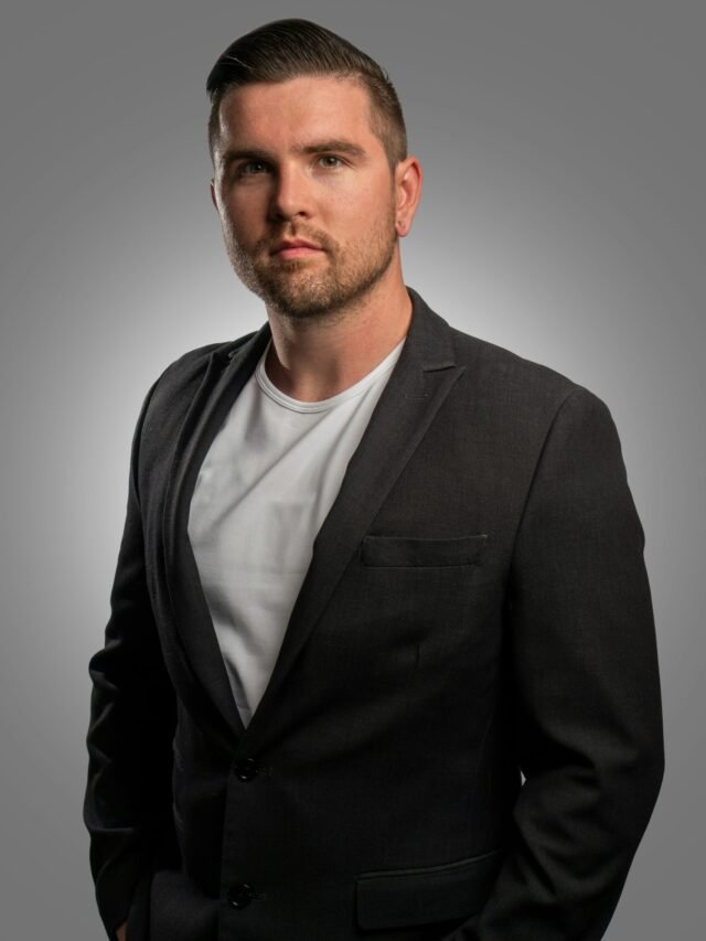 इंटेलिजेंट लोगों के अंदर होती हैं ये 7 आदतें